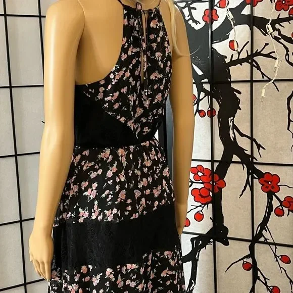 CANDIES Maxi Spaghetti Strap Dress. Floral and Lace Design. Size Med. in EUC. - Picture 7 of 10